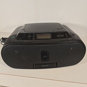 Tested Sony ZS-S2iP CD Player AM/FM iPod Dock Boombox Tested & Works Anten Broke